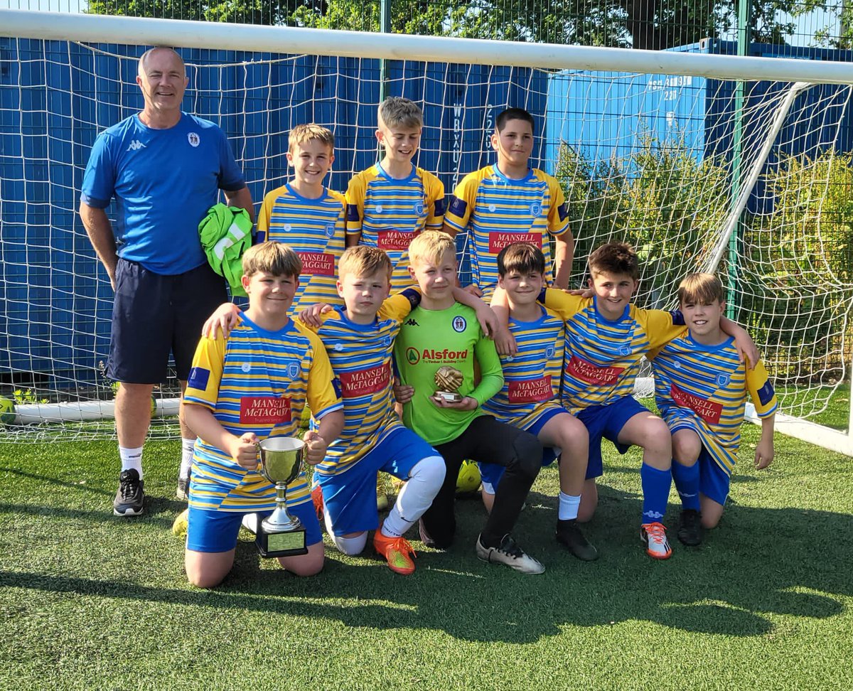 Congratulations to our U12 who have not only won the the sportsmanship award for their age group this season , but , the Shelia Harvey Trophy for getting the most sportsmanship points across the whole league.A huge achievement 💙
@midsussexyouth 
@SussexCountyFA 
#onetownoneteam
