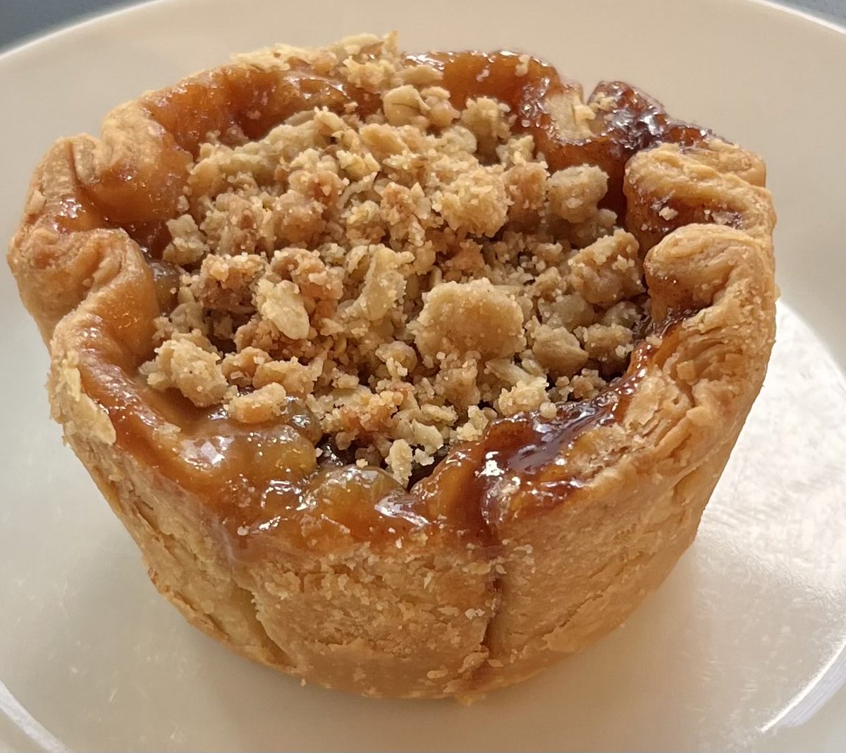 Kelly Cutrara (@kellycutrara) on Twitter photo Love Butter Tarts??? You need to try the Winner of Ontario’s Best Butter Tart 2023.Run to <a href="/CIRCLES_SQUARES/">Circles & Squares Bakery</a> BAKERY in North York. Delicious !!!! Love Butter Tarts??? You need to try the Winner of Ontario’s Best Butter Tart 2023.Run to <a href="/CIRCLES_SQUARES/">Circles & Squares Bakery</a> BAKERY in North York. Delicious !!!!