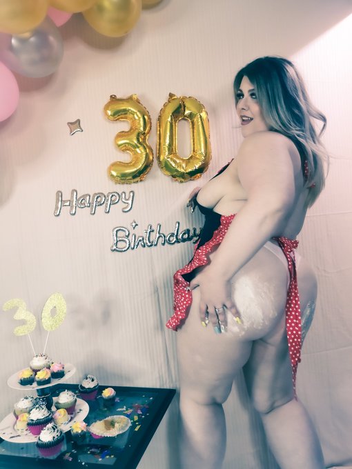 Please Vote for @ablondination ( me ) in the MV Contest Sweet Tooth Contest @manyvids https://t.co/jhzEeQUY3v<a class="tags" href="/tag/ablondination">@ablondination</a>