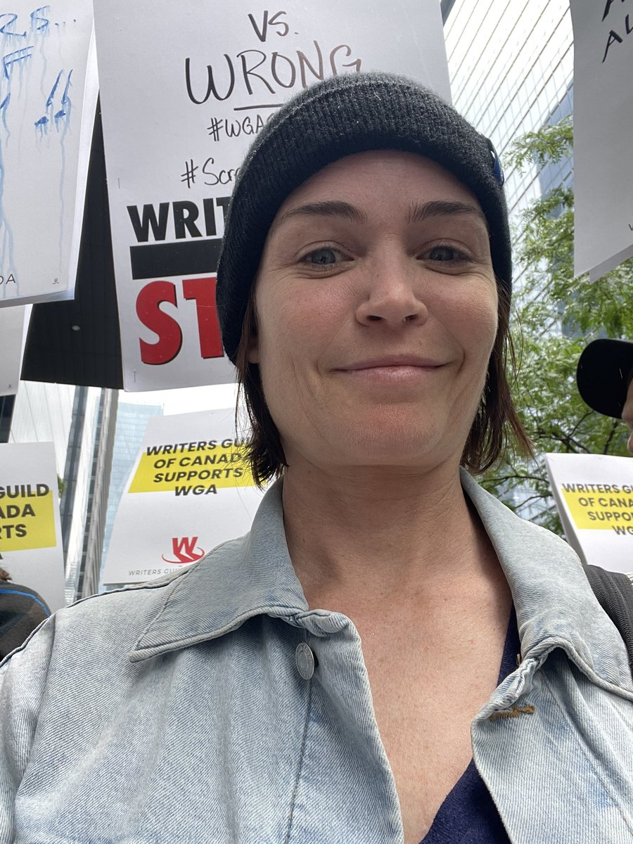 Marched in my new city to show solidarity with my friends pounding pavement in LA. 

It was like being at some one else’s high school reunion 😎

Thanks #WGC, #IATSE, And #ACTRA members for making this LA transplant feel welcome ❤️❤️

#Toronto #WGA #SAGAFTRAstrong