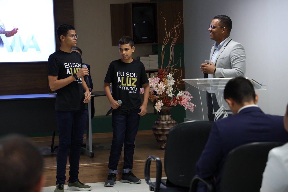 A Plenária da APeC aconteceu hoje (14) no auditório da Associação Pernambucana Central, e o tema escolhido foi “Igreja Viva”. A diretiva tem o objetivo de trazer informações e votos que irão alavancar o trabalho desenvolvido em todo o território da APeC.