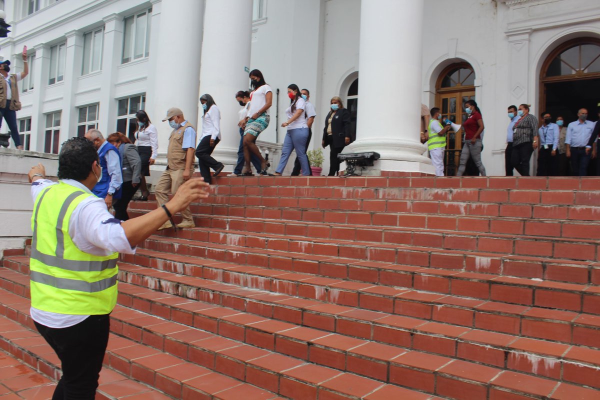 Hospital Santo Tomás tweet media