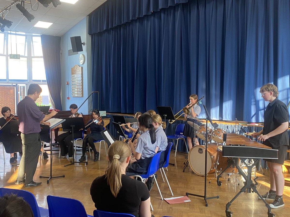A massive well done to all students involved in tonight’s @TheHoltMusic #summerconcert. Amazing performances from all. Congratulations👏 👏👏 @TheHoltSchool #musiceducation #musicconcert #musicattheholt #musiccurriculum #talentedstudents #wokinghamschool #outstanding