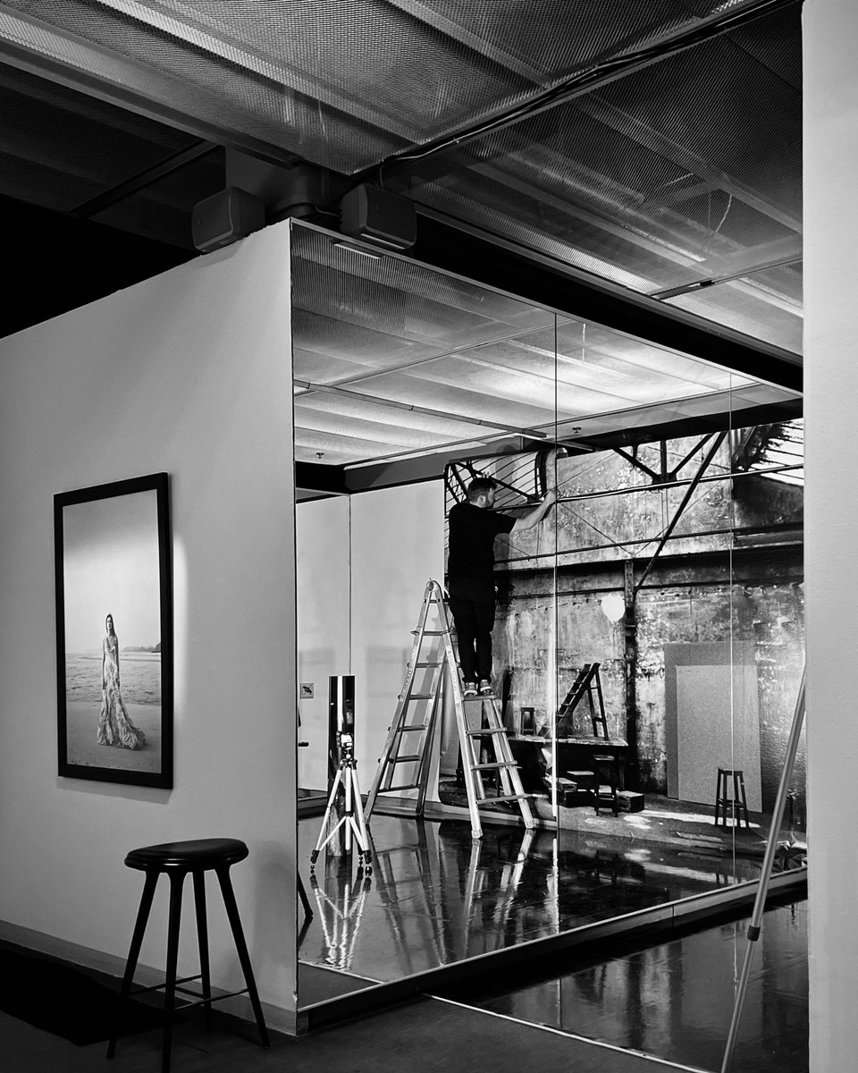 peterlindbergh's tweet photo. Opening soon

LIGHTNESS OF BEING
16.06.-15.10.2023
Fotografiska Stockholm 

#fotografiska #fotografiskastockholm #LindberghExhibitions #LindberghStories #comingsoon https://t.co/FyQTWSy095