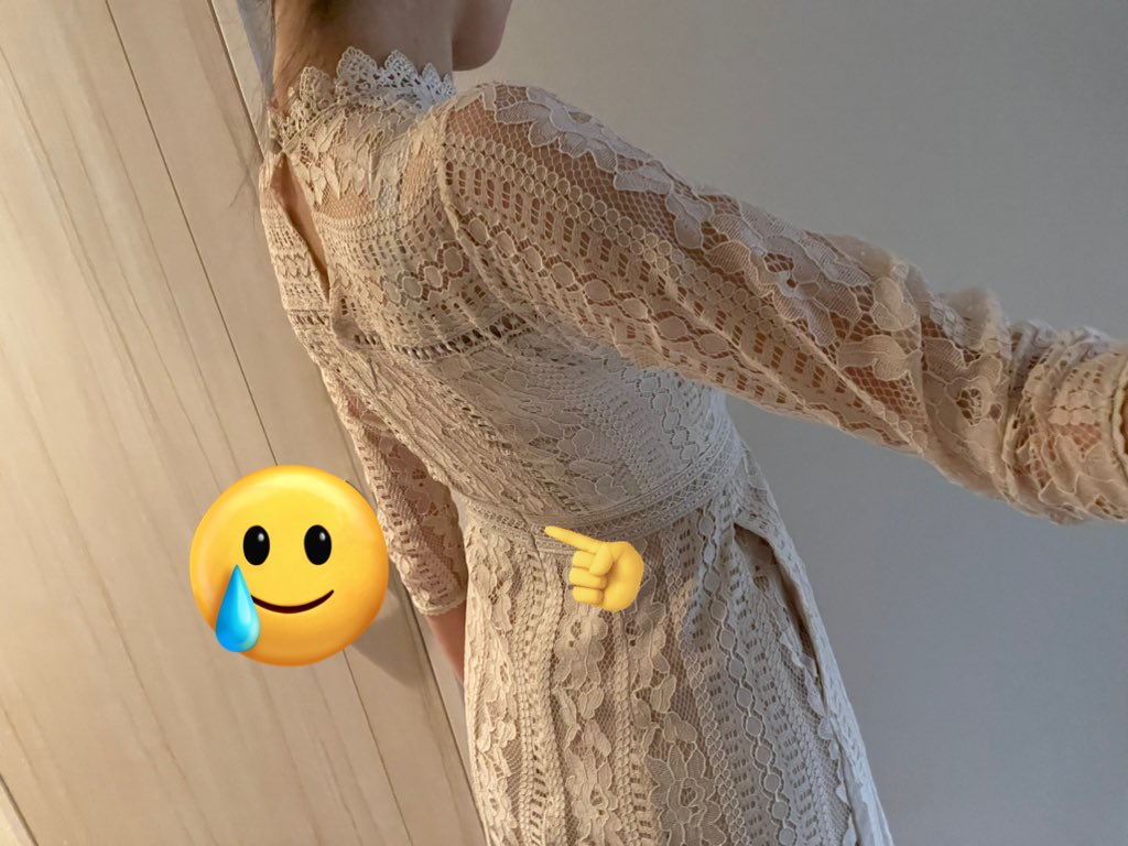 jinseidt's tweet photo. うれしすぎる😭
メシダで高校ぶりに47㌔台になったんだけど、4年前ネットで買って、背中の布が超絶望的に足りなくてチャック腰(☝️のとこ)までしか上がらず、海外だしと思って背中丸あきスタイルのワンピと見せかけてチュニジアのディナーに着て行ったラグーナムーンSサイズのワンピが、、、入った、、 https://t.co/eqFKZDHKJb