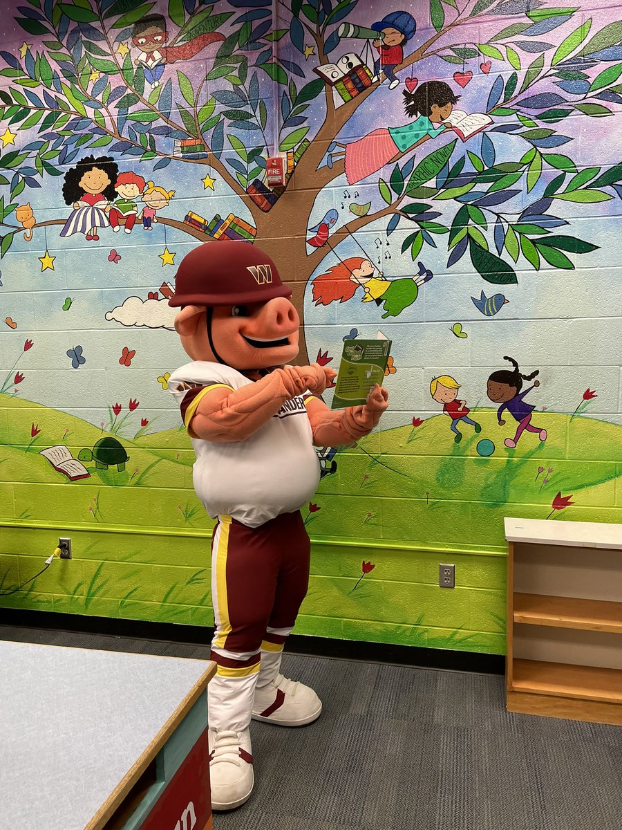 It’s not everyday that the <a href="/Commanders/">Washington Commanders</a> mascot, Tuddy, visits your library and reads a book! <a href="/MantuaEs/">Mantua ES</a> <a href="/MantuaPrincipal/">MantuaPrincipal</a>