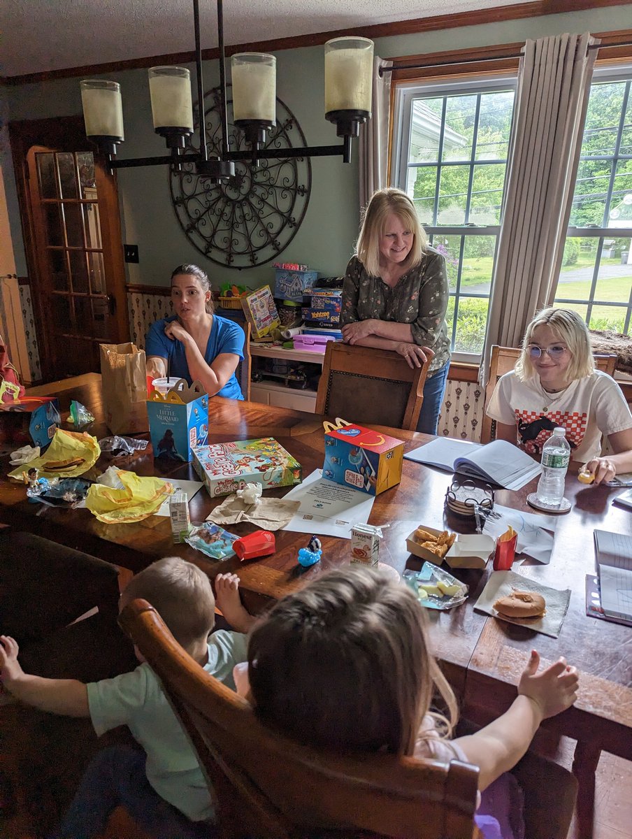 cemongillo44's tweet photo. On June 3rd, I got to host another awesome #Tryazon party featuring #firesidegames #myfirstcastlepanic . What a great game! We had 6 adults and 2 kids and we all had a blast! If you have youngsters, I definitely recommend. 
#preschoolgames #awardwinning  #cooperativegames https://t.co/3HqUrCLsKZ