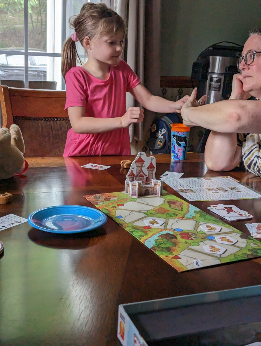 cemongillo44's tweet photo. On June 3rd, I got to host another awesome #Tryazon party featuring #firesidegames #myfirstcastlepanic . What a great game! We had 6 adults and 2 kids and we all had a blast! If you have youngsters, I definitely recommend. 
#preschoolgames #awardwinning  #cooperativegames https://t.co/3HqUrCLsKZ
