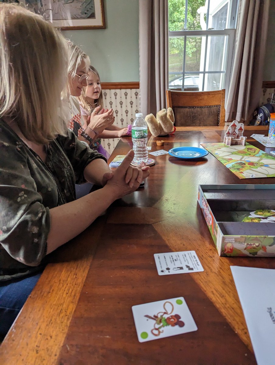 cemongillo44's tweet photo. On June 3rd, I got to host another awesome #Tryazon party featuring #firesidegames #myfirstcastlepanic . What a great game! We had 6 adults and 2 kids and we all had a blast! If you have youngsters, I definitely recommend. 
#preschoolgames #awardwinning  #cooperativegames https://t.co/3HqUrCLsKZ