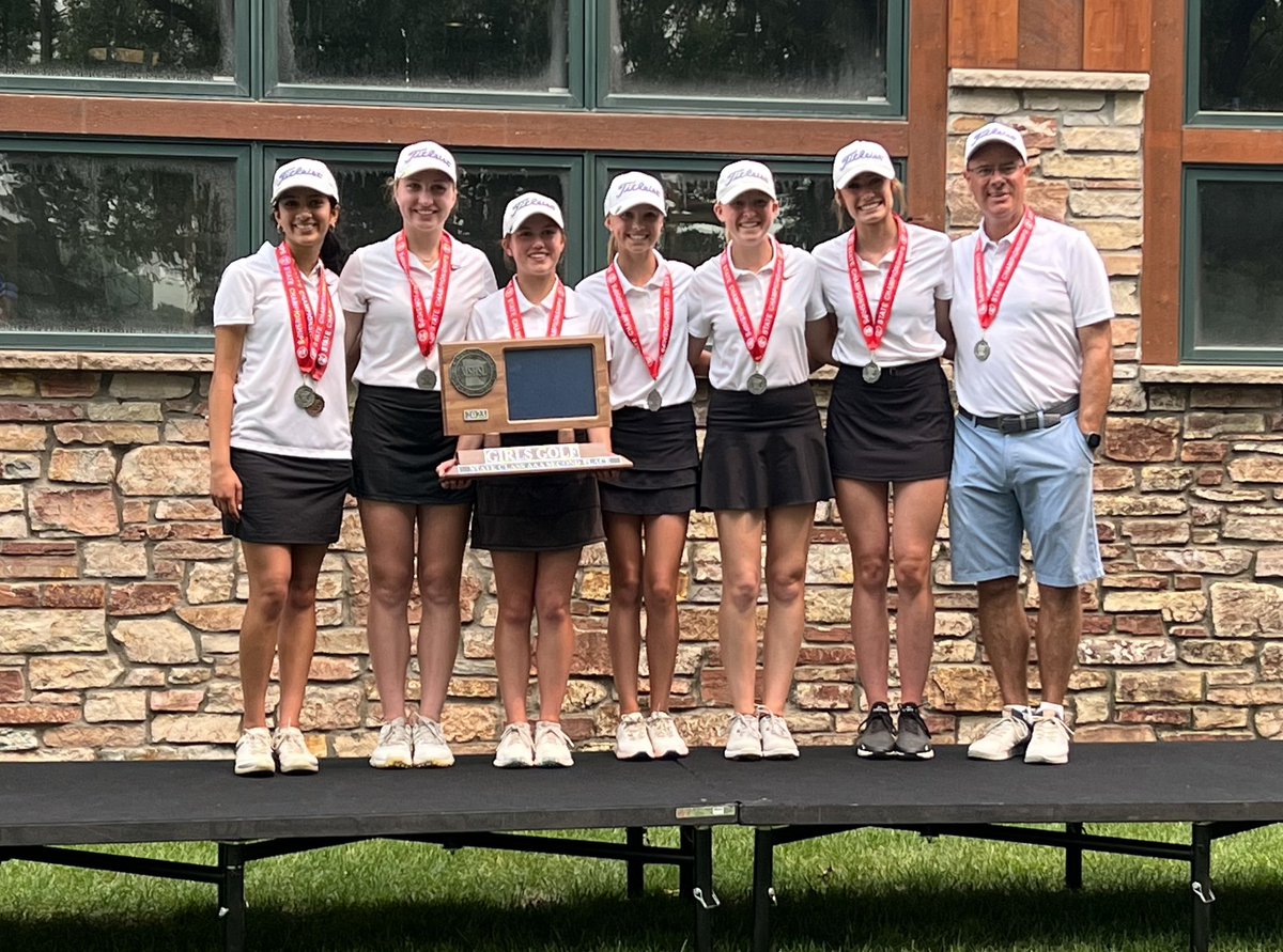 Congrats to our girls’ golf team and their second place state finish! Go Trojans!