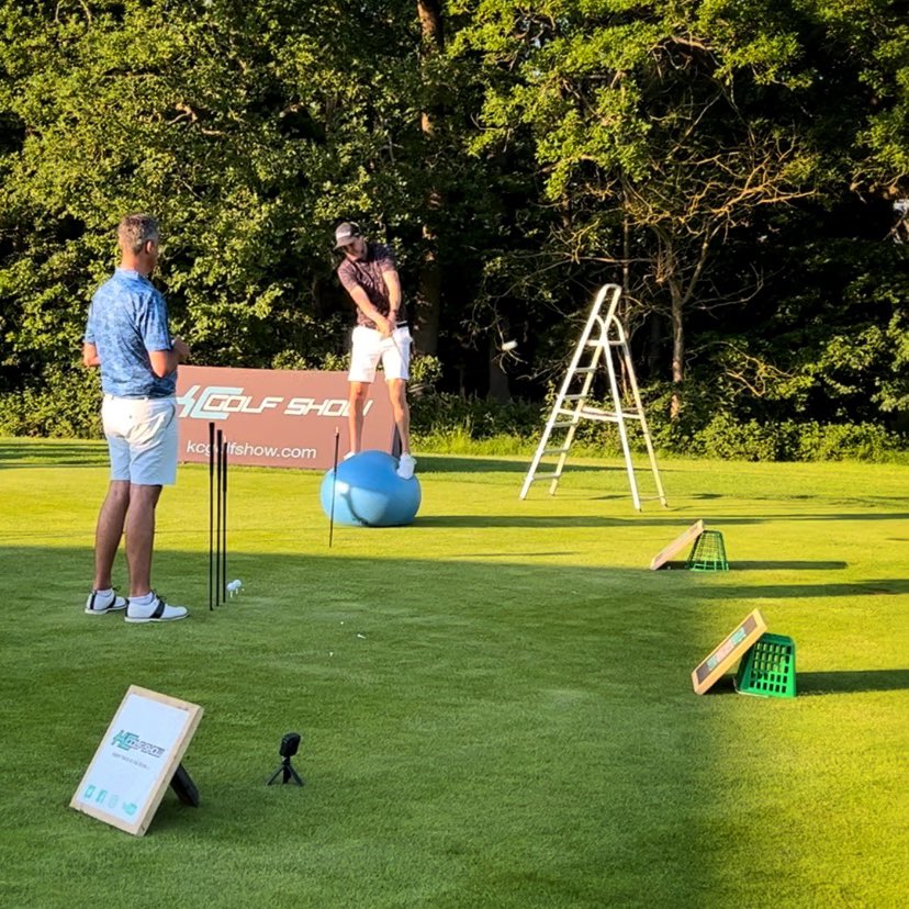 KCarpenterGolf's tweet photo. A special invite this week as I got to perform for The Team @TitleistEurope at The Magnificent Performance Centre @WoburnGC 
#TeamTitleist #Family 🙌 https://t.co/bCTq2r4Bfd