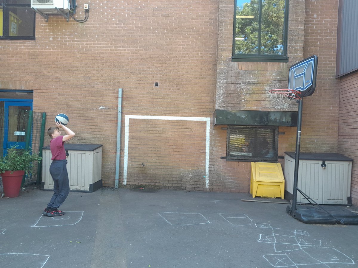 AHSsfl's tweet photo. In today's math lesson, pupils were challenged to create an outdoor game that included numbers. They had some brilliant and creative ideas.  Let's hope it doesn't rain so we can enjoy them tomorrow!! https://t.co/xs1WBKeexO