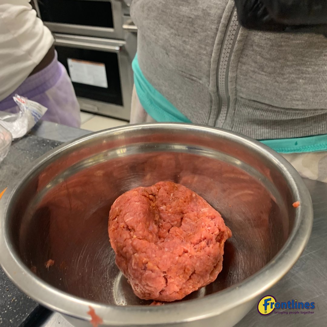 frontlinesto's tweet image. Every wednesday we bring our children into our kitchen for our culinary program. This wednesday we had them make delicious tacos.
.
.
#torontocook #torontochef #torontoculinary #torontochildren #torontofoodie #toronto #weston #frontlines #westonfrontlinescentre #communitycentre