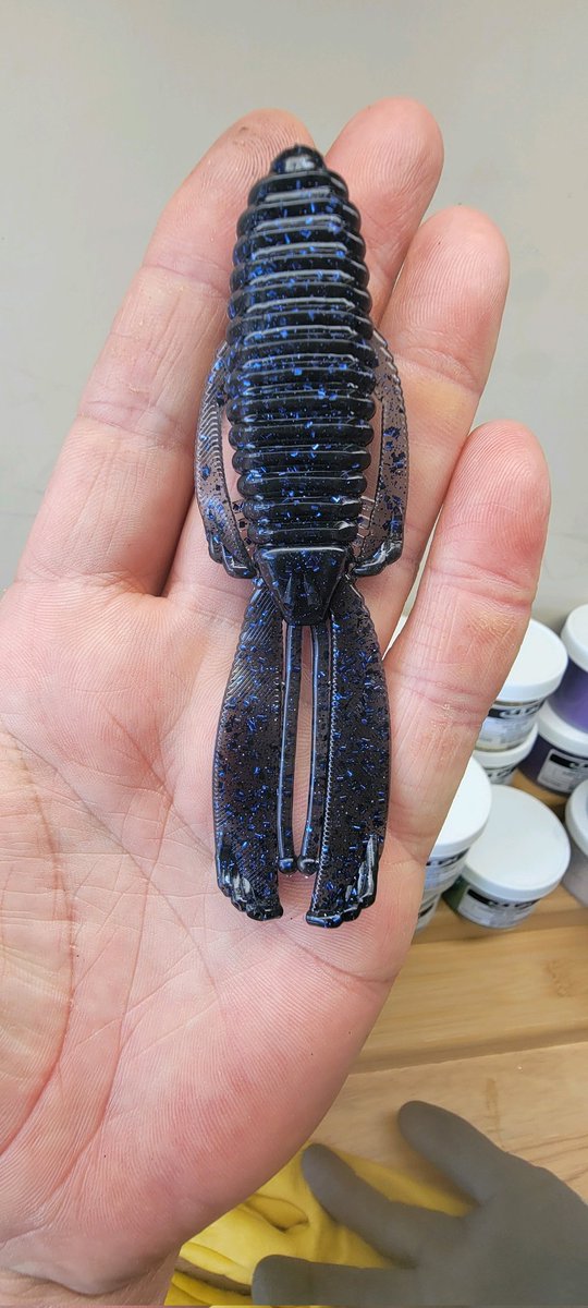 SinfulBassin's tweet photo. Started making my own soft plastic baits. 3 days into this new hobby. I'm having fun. https://t.co/2vgY8JvSjf