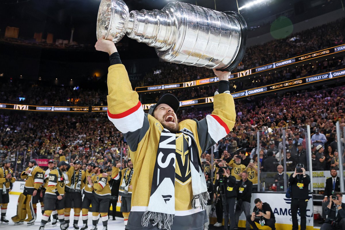 Cup champs! 🏆

Congratulations to BCEHL alumni Laurent Brossoit (Valley West 2008-09) and Shea Theodore (Fraser Valley 2010-11) on their Stanley Cup victory with the Vegas Golden Knights!

#bcehl #bcehlaaahockey #aaahockey

📸: NHL