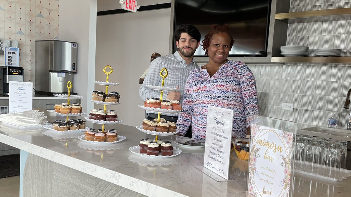 AXIS_Capital's tweet photo. This week, #AXIS celebrated the opening of our Red Bank office in New Jersey. We’re excited to be a part of the Red Bank community and to be located even closer to our customers and distribution partners who are based in the area. #specialtyinsurance #LifeAtAXIS https://t.co/SkeNiLZhSF