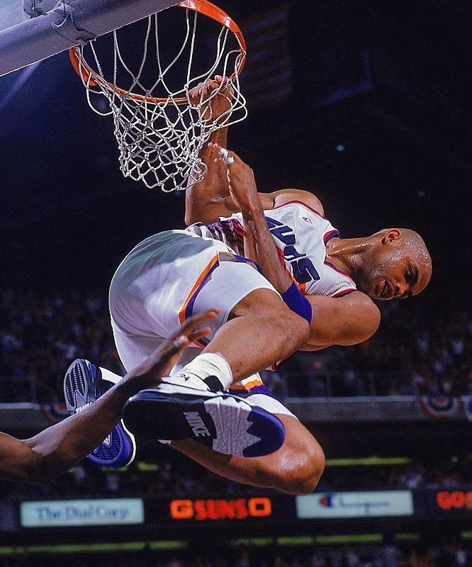 miszapas's tweet photo. This guy deserves a good retro of the Nike Air Force Max!
Check Charles Barkley's sneaker history here: https://t.co/68Dgds3K43
#nikeairforcemax #airforcemax #charlesbarkley #sircharles #suns #phoenixsuns #nba90s #1993 #90sbasketball #nba90s #miszapas #cb94 https://t.co/aD9mAP31et