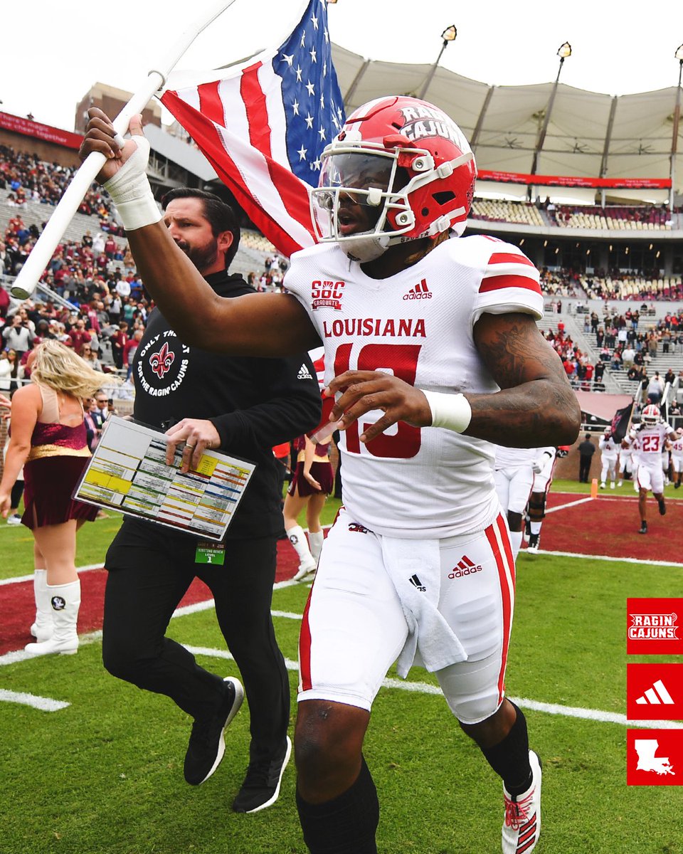 RaginCajunsFB's tweet photo. Today, we honor our nation's flag!

Happy #FlagDay! 🇺🇸 https://t.co/unLIx9EwB8