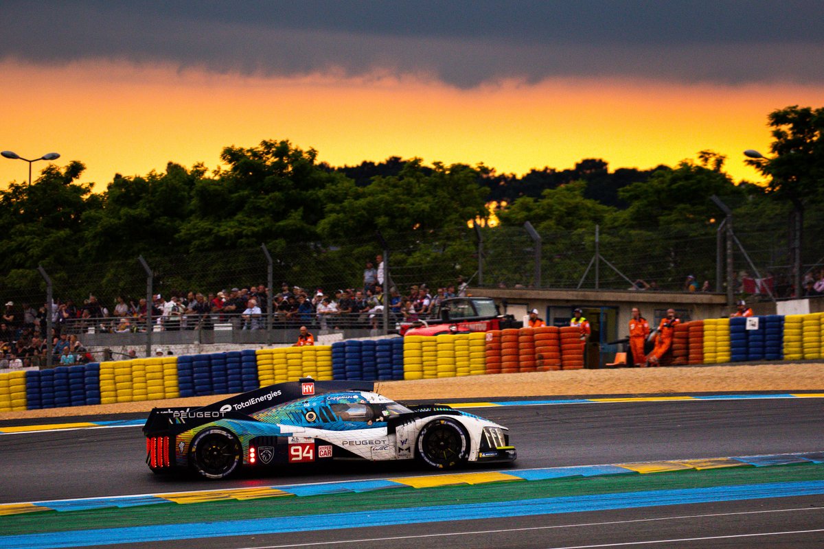peugeotsport's tweet photo. #WallpaperWednesday anyone?
Download our selection of wallpapers here:
https://t.co/ExqVc3TRoa

#Peugeot9X8 #WEC #LeMans24 https://t.co/Q7soAxkP17