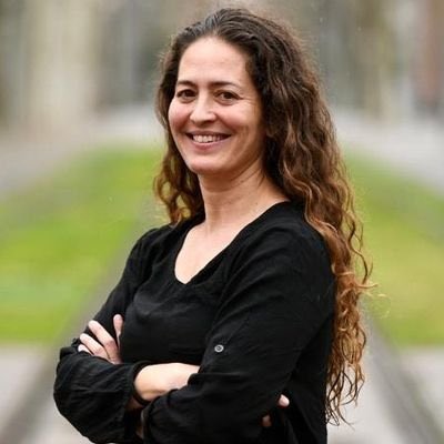 Alice Evans (@_alice_evans) on Twitter photo If women become much more feminist & men do not, does fertility go down?
What drives that divergence?
What shapes violence, housework & fertility?
<a href="/LibertadGonLu/">Libertad González</a> rocks our priors
Spotify open.spotify.com/episode/6VeicZ…
iTunes podcasts.apple.com/gb/podcast/roc… If women become much more feminist & men do not, does fertility go down?
What drives that divergence?
What shapes violence, housework & fertility?
<a href="/LibertadGonLu/">Libertad González</a> rocks our priors
Spotify open.spotify.com/episode/6VeicZ…
iTunes podcasts.apple.com/gb/podcast/roc…