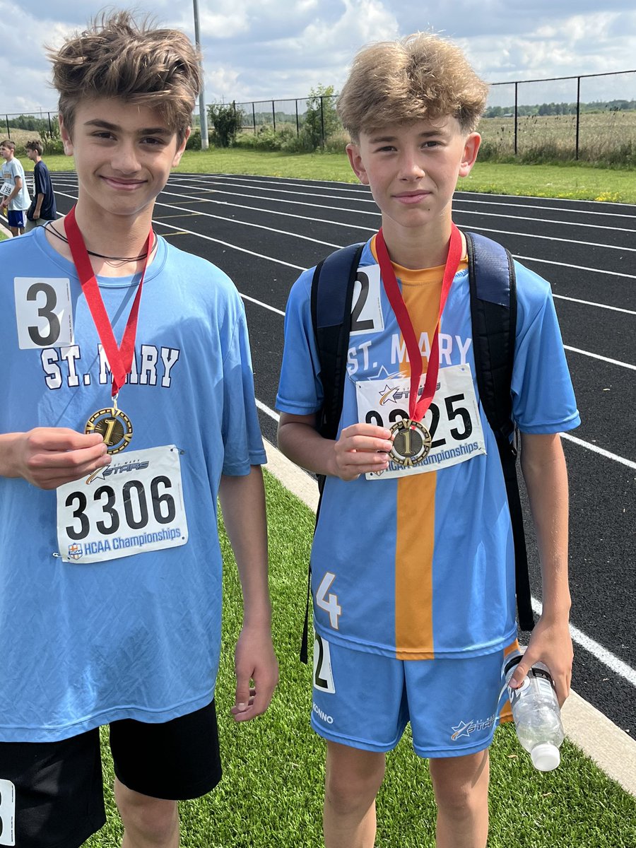 It’s been a golden start to the @HCAA2017 System Track and Field Championship for <a href="/StMaryOakville/">St. Mary Oakville</a>!  Keep on shining, Stars ⭐️!!!