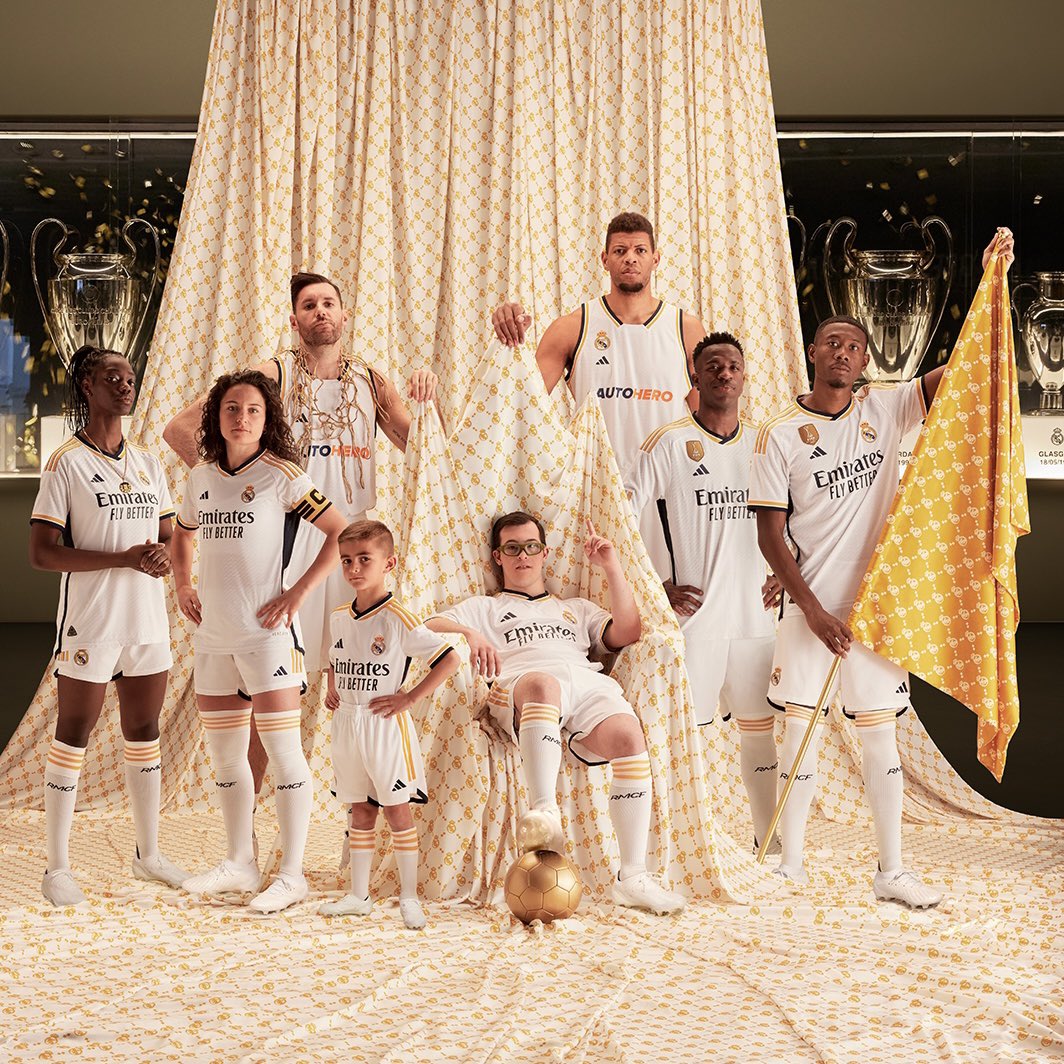 adidasfootball's tweet photo. mood: royal 👑 https://t.co/kfpKH1HBQf