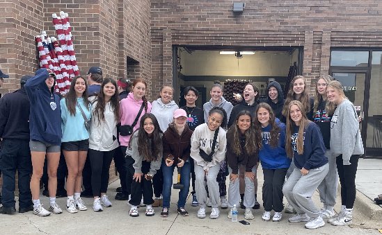 Thank you to Coach Reibel, his coaching staff, and <a href="/LPLancerBB/">LPLancerBB</a> for volunteering today! The team installed over 60 Flags For Roselle! Thank you for supporting our community and making it a better place! #FlatLancer was also in on the fun. Mr.A’s for breakfast is always a hit! 🍳🥞