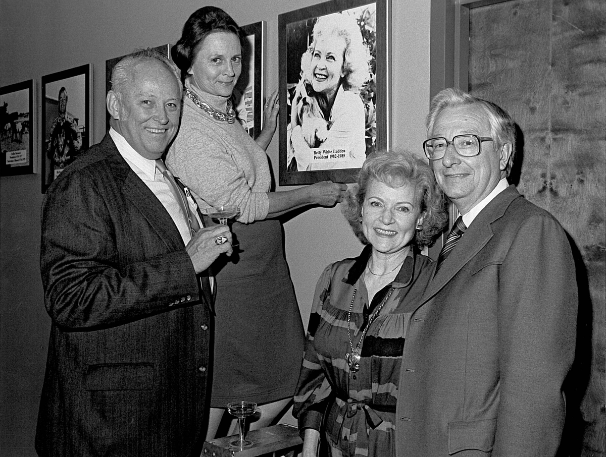 Morris Animal Foundation (@morris_animal) on Twitter photo We’re celebrating our 75th anniversary by looking back on some of our biggest milestones. Today we're paying tribute to the incredible ways Betty White supported <a href="/Morris_Animal/">Morris Animal Foundation</a> and the special Betty White Wildlife Fund that continues to help animals! morrisanimalfoundation.org/article/betty-… We’re celebrating our 75th anniversary by looking back on some of our biggest milestones. Today we're paying tribute to the incredible ways Betty White supported <a href="/Morris_Animal/">Morris Animal Foundation</a> and the special Betty White Wildlife Fund that continues to help animals! morrisanimalfoundation.org/article/betty-…
