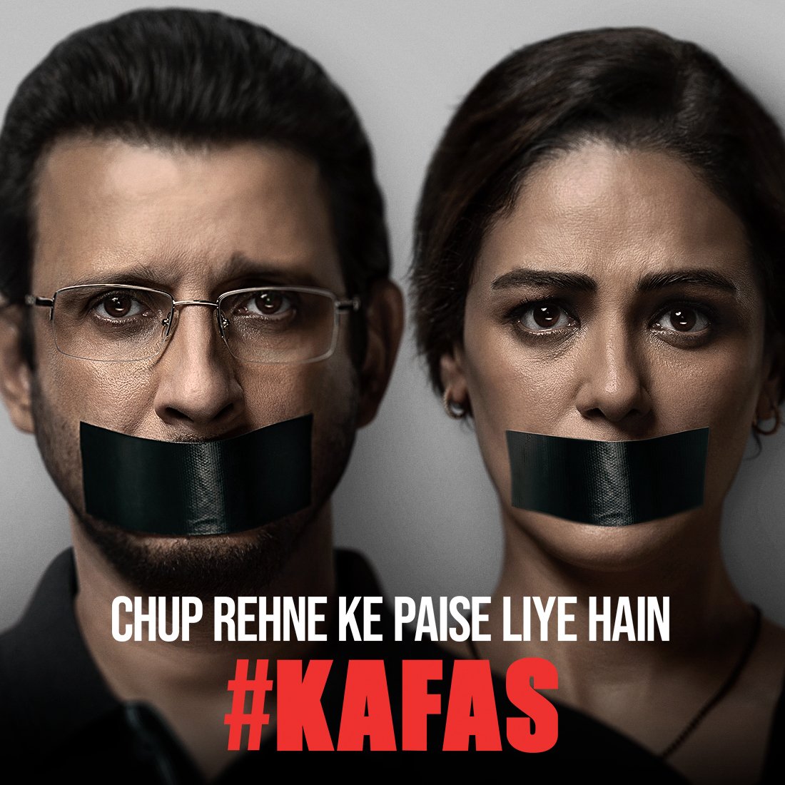 What_Is_Kafas's tweet photo. Our silence has been BOUGHT!

Kuch baatein bata nahin sakte, kyunki humein chup rehne ke paise mile hai! #Kafas https://t.co/j9EOK0tlWl