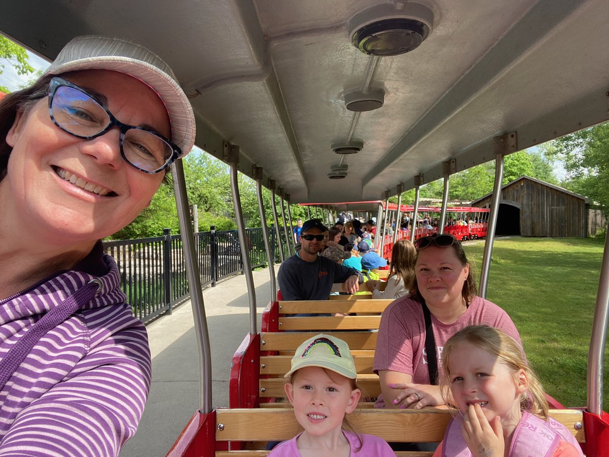 NorthEasthopePS's tweet image. Our littlest Eagles are having a blast today exploring at African Lion Safari! Thanks to our Outdoor Ed Grant for helping to keep the costs down! @yourschools #somuchfun #outdooredgrant #exploringtogether 🦅😊🦍🐘🦒