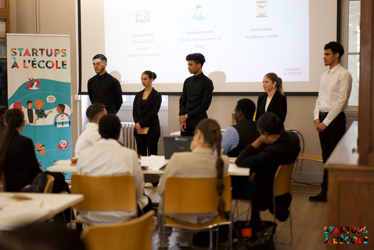 🏥 Rendre les établissements de santé plus attractifs et les aider au recrutement, telle était la mission des 1ère STMG du lycée Dumont D'Urville donnée par Victoire, la cofondatrice d'Hopia! Les élèves ont passé la journée à Agoranov où ils ont présenté leurs idées de solution💡