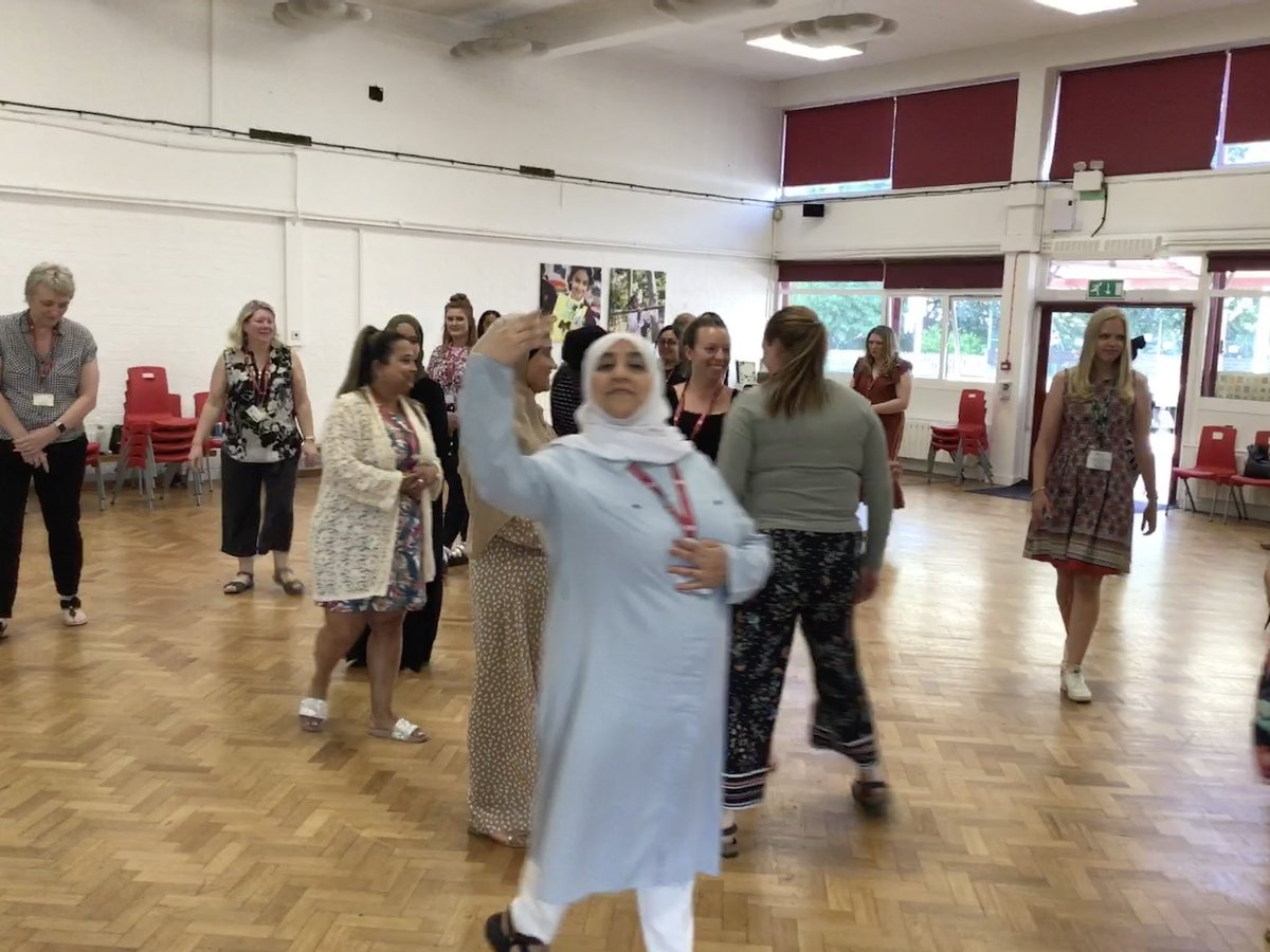 MrsFuery's tweet photo. Had a fantastic CPD thanks to The Arts team! Roll on Percy Shakespeare Fortnight #AET @PercyShurmerAET @mrsrmurad https://t.co/JiLg5mDCBj