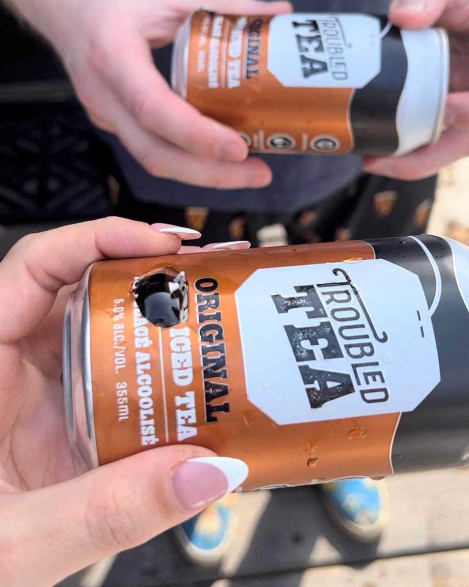 Midweek motivation!

Did you know you know that we use real tea? This means it could settle at the bottom if left for a long period. Shake it up before you drink it for best flavour (and to freak people out who think it's carbonated). 

Cheers!

#CraftBeveragesWorthSharing