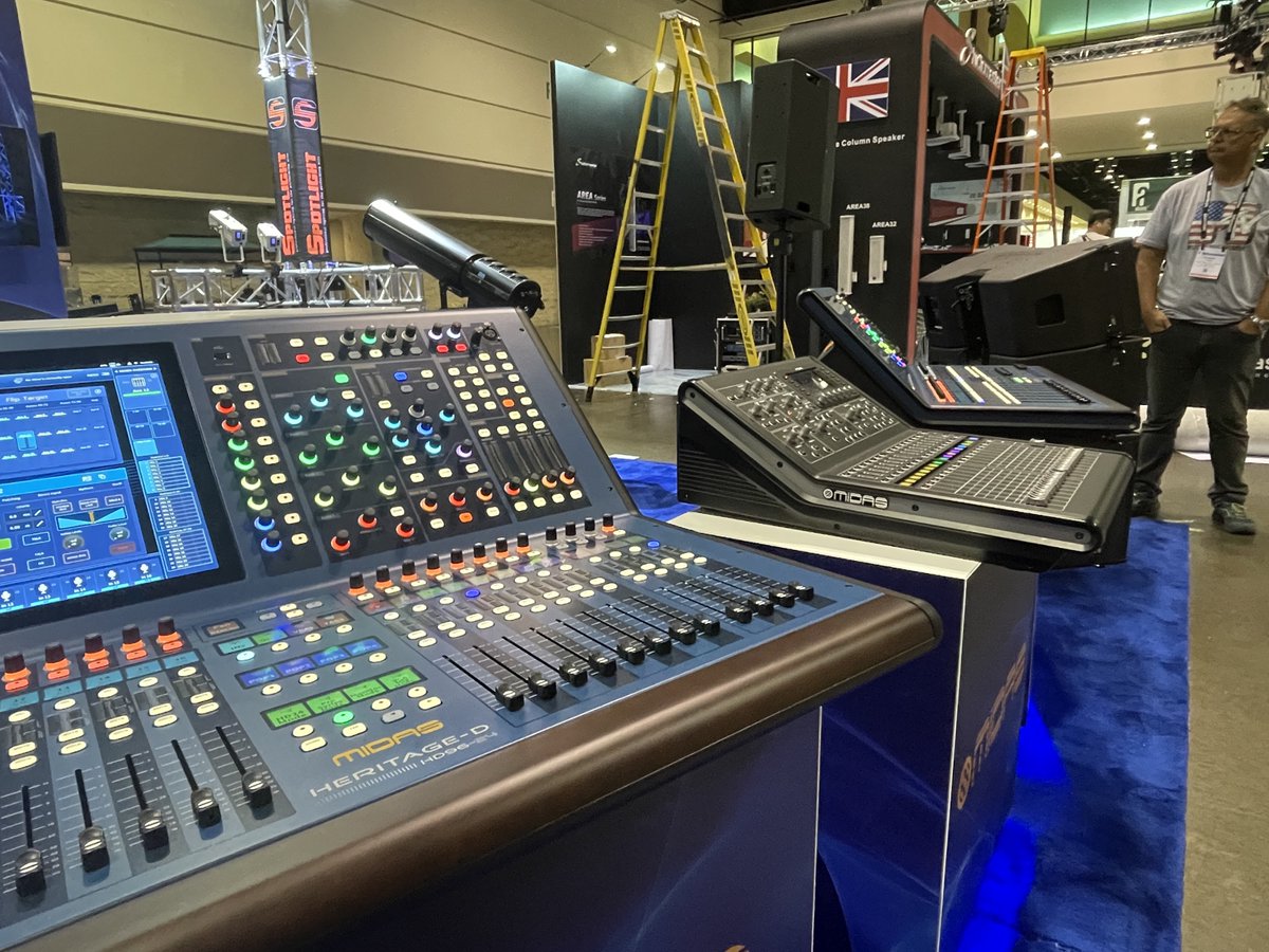 MIDASconsoles's tweet image. Day One at Infocomm 2023📣

We're here until Friday, so stop by Booth #5089 and let's embark on an audio adventure!

#midasconsoles #hd96 #infocomm #infocomm2023 #nothingsoundslikeamidas