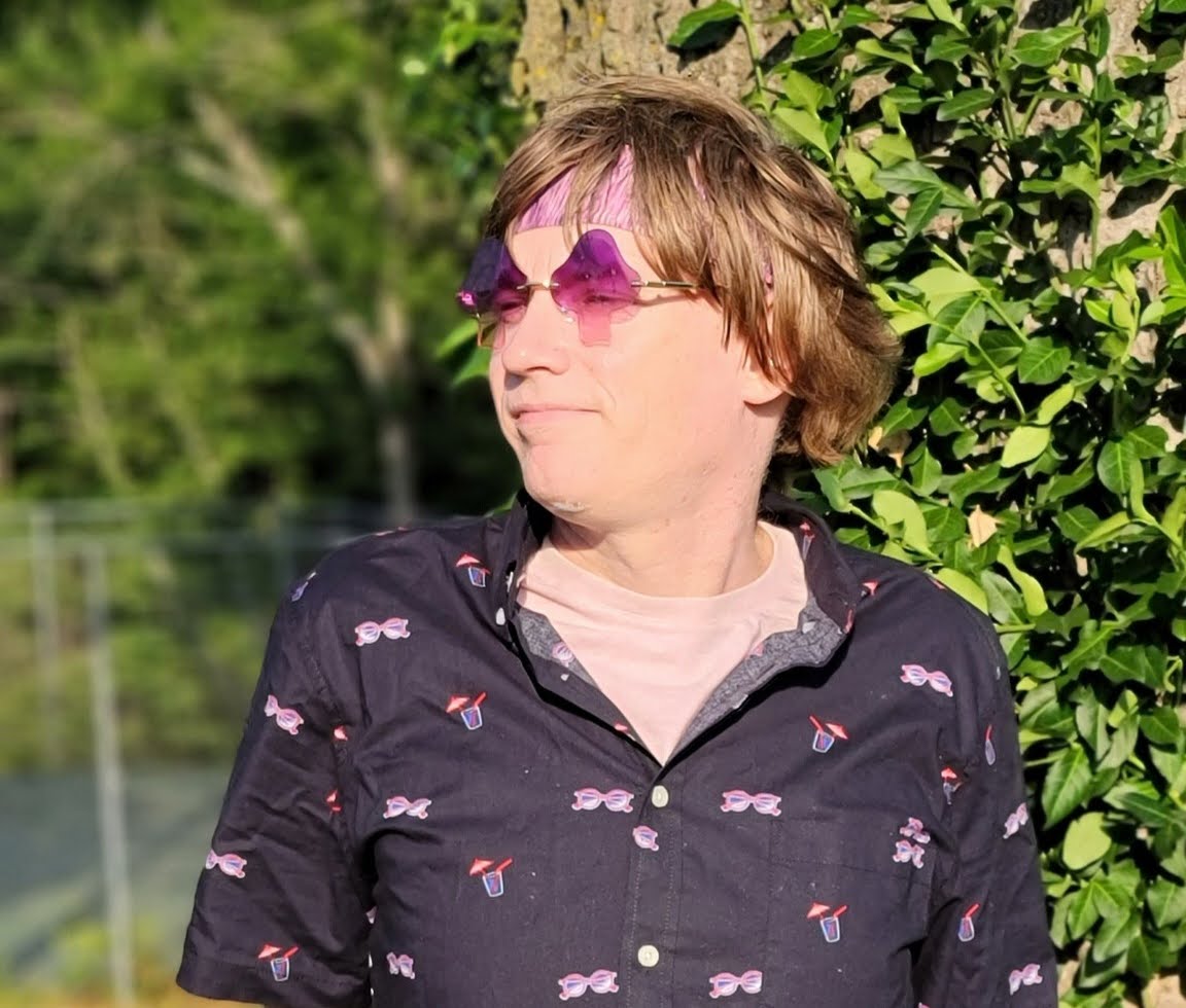 Regular public commenter Chris Flowers files to run for #LawrenceCityComm www2.ljworld.com/news/2023/jun/…