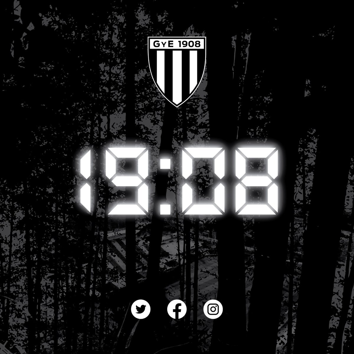 Pongan la alarma...⏱️

Nos vemos más tarde 😉

#LaVidaEnBlancoyNegro 🖤🤍