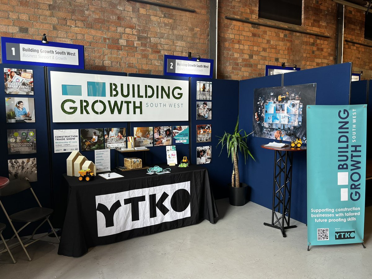 All set up and ready for tomorrow’s @FutureLeapUK Festival of Sustainable Business Exhibiton <a href="/paintworksevent/">paintworks events</a>. 

Big thank you to <a href="/bdesignforge/">Bristol Design Forge</a> for our Building Growth sign, G3 promotions for promo items and <a href="/greyhoundprint/">greyhoundprint</a> for all the prints.