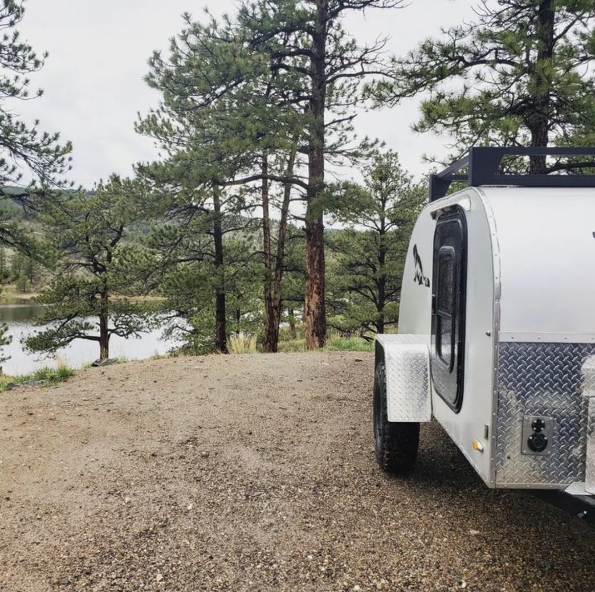 ColoTeardrops's tweet photo. Hello from #BlueMountainCampground &amp; #PinewoodReservoir. Elizabeth S. has CO campgrounds covered! TY for sharing! 

#campbetter #mycoteardrop #adventure #offroadtrailer #teardropcamping  #teardropcamper #builttolast #camping #pinwoodreservoir #bluemountaincampground #campinginCO https://t.co/U1i01AEGb7