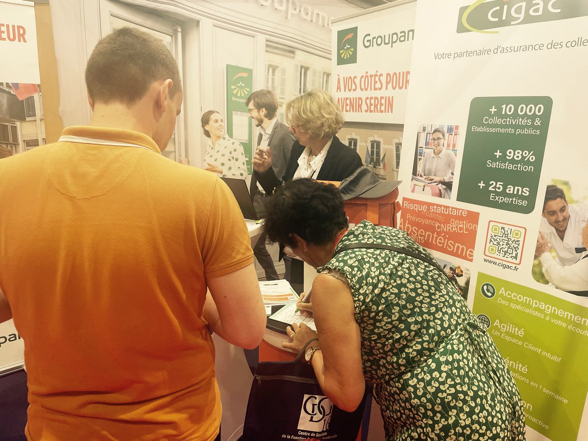 SalonAchatP's tweet photo. Le salon ferme ses portes à la fin d’une journée ponctuée d’événements, de #rencontres et d’échanges. #Merci à tous les #Maires, les #élus et les représentants de #collectivités. Rdv demain à partir de 9h 😉. https://t.co/8nHA2jPAhJ
