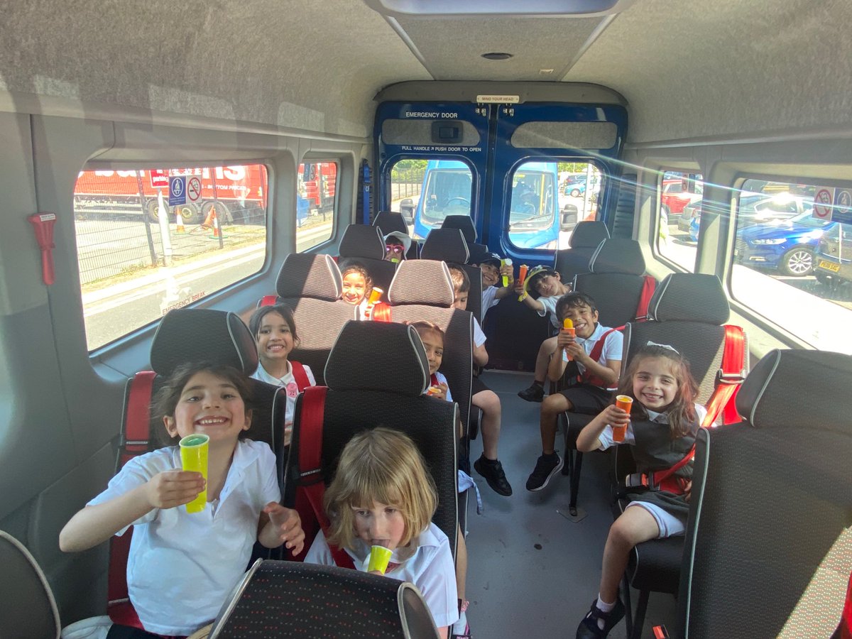 We had a lovely time petting the rabbits, Guinea pigs, chicks and rats at <a href="/acornfarm1/">Acorn Farm</a> #smithdownextra #smithdowngeog