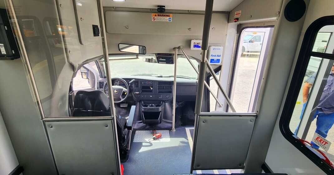 Turn your RV dream into reality! Don't miss out on the chance to transform this 2018 Chevrolet 16-passenger Bus into your dream home on wheels. 🚐 mbid.us/3p10eN2
📍Farmville, VA

#chevy#chevybus#chevrolet#bus#roadtrip#roadtrip2023#forsale#auction#rv#homeonwheels#tinyhome