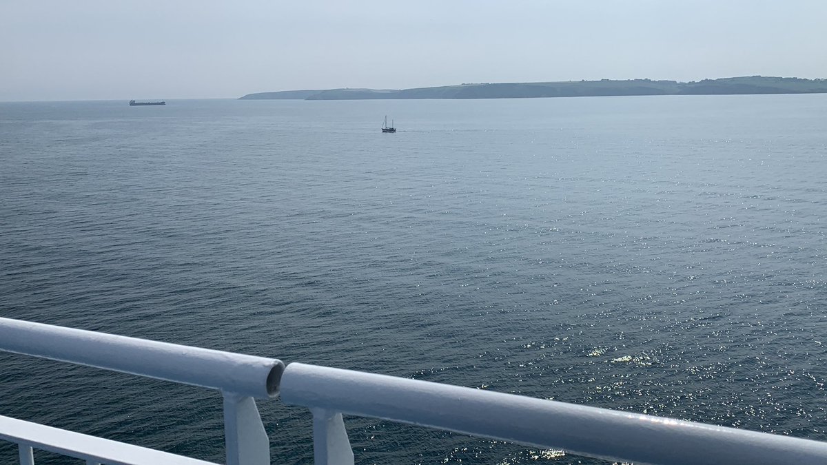 Looking out for whales & dolphins (and seabirds, of course!) on the Cork-Roscoff crossing. 🐋 🐬 🐧 #oceanwatchers @BrittanyFerries @ORCA_web