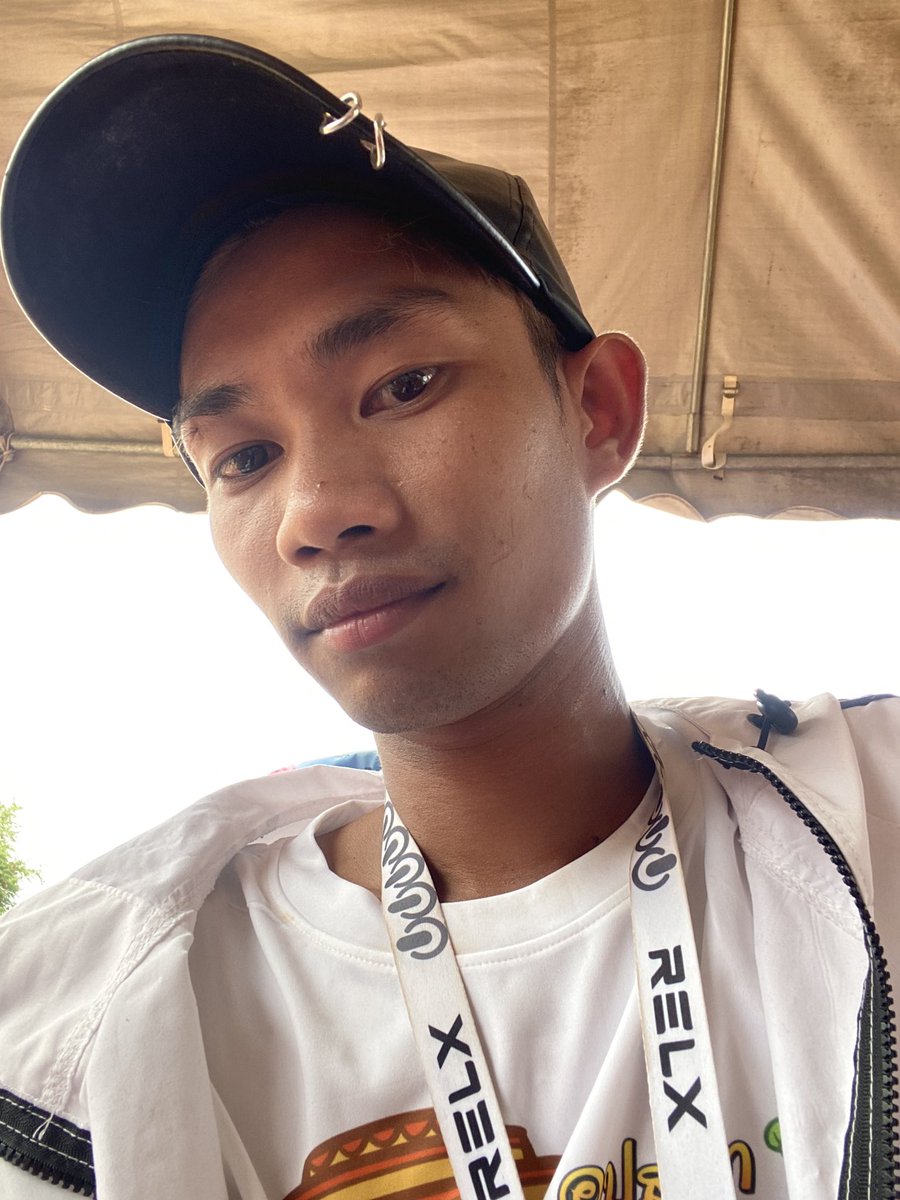 HmunKxb's tweet photo. นอนคนเด่วเหงาอีกละ https://t.co/SbNJykXzWa