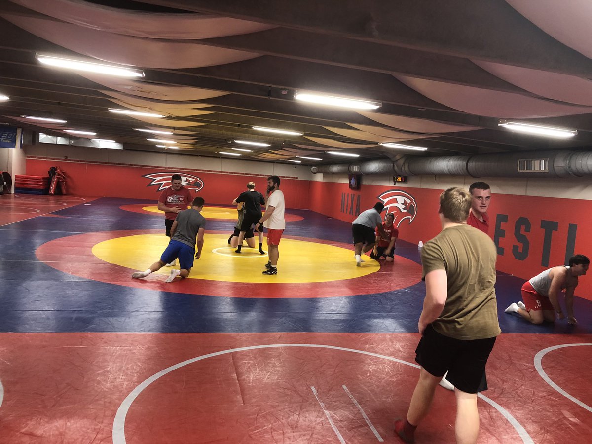 CoachMedley66's tweet photo. Little different post film work today for Nixa Trench Gang. Thanks @benmelton44 for taking us through some body position and leverage work in the wrestling room! #TeamNixa https://t.co/bZgosHJly1