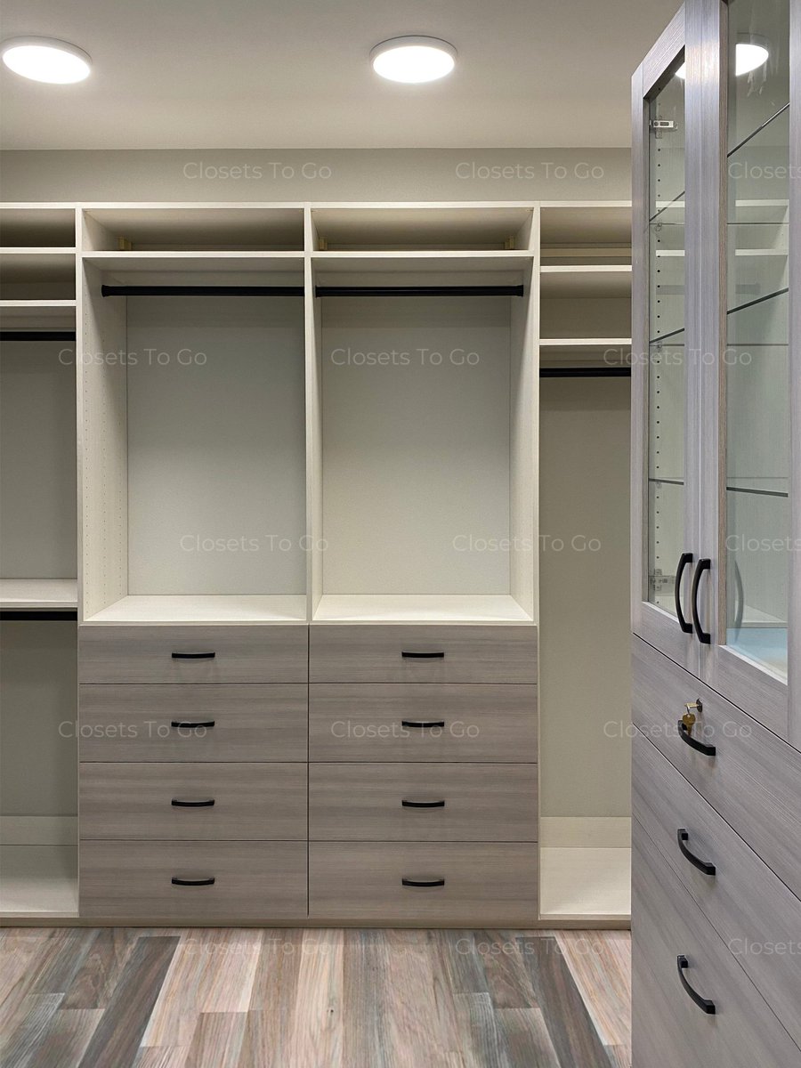 ClosetsToGo's tweet image. Transform Your Dream Closet into a Reality Today! Why wait? Submit your dimensions to us now to begin the process of creating a closet that matches your vision #beachcloset. Take inspiration from this gorgeous beach-themed closet and let's get started! -closetstogo.com/request-design…