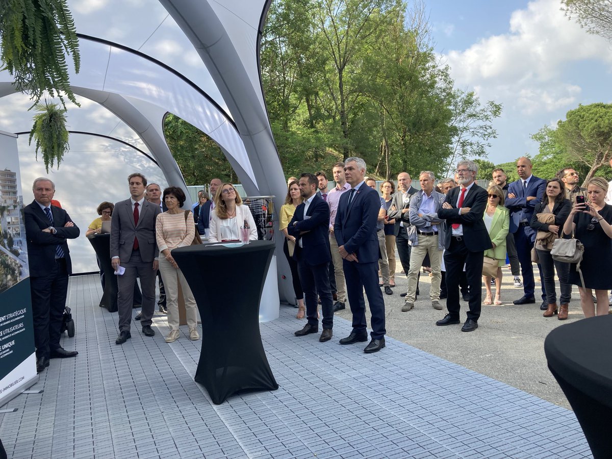 delormebr's tweet photo. Plantation du 1er arbre 🌳de Panoramique sur le site du @CHUdeToulouse un projet pour un nouvel immobilier de santé, de vie et de liens ! @LegendreImmo #groupedeschalets @jlmoudenc @FabreJM31 @PrefetOccitanie @OLivrozet_CDC https://t.co/lrOIzEDFPK