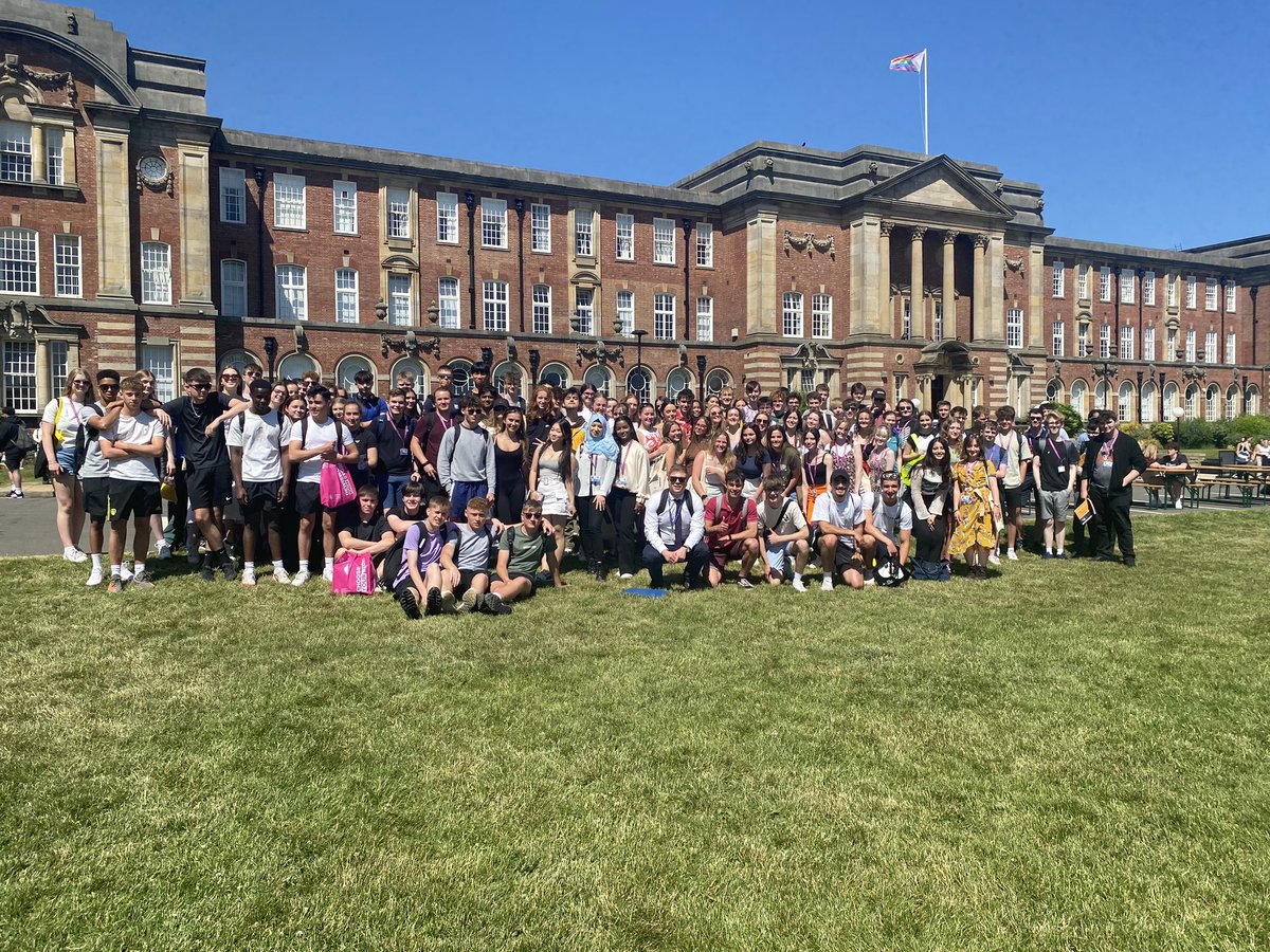 Today we took the Year 12s to a UCAS Discovery in Leeds to look at post 18 options. 

They were delightful as always! #sixthform #UCAS2023 #UCAS #huntington