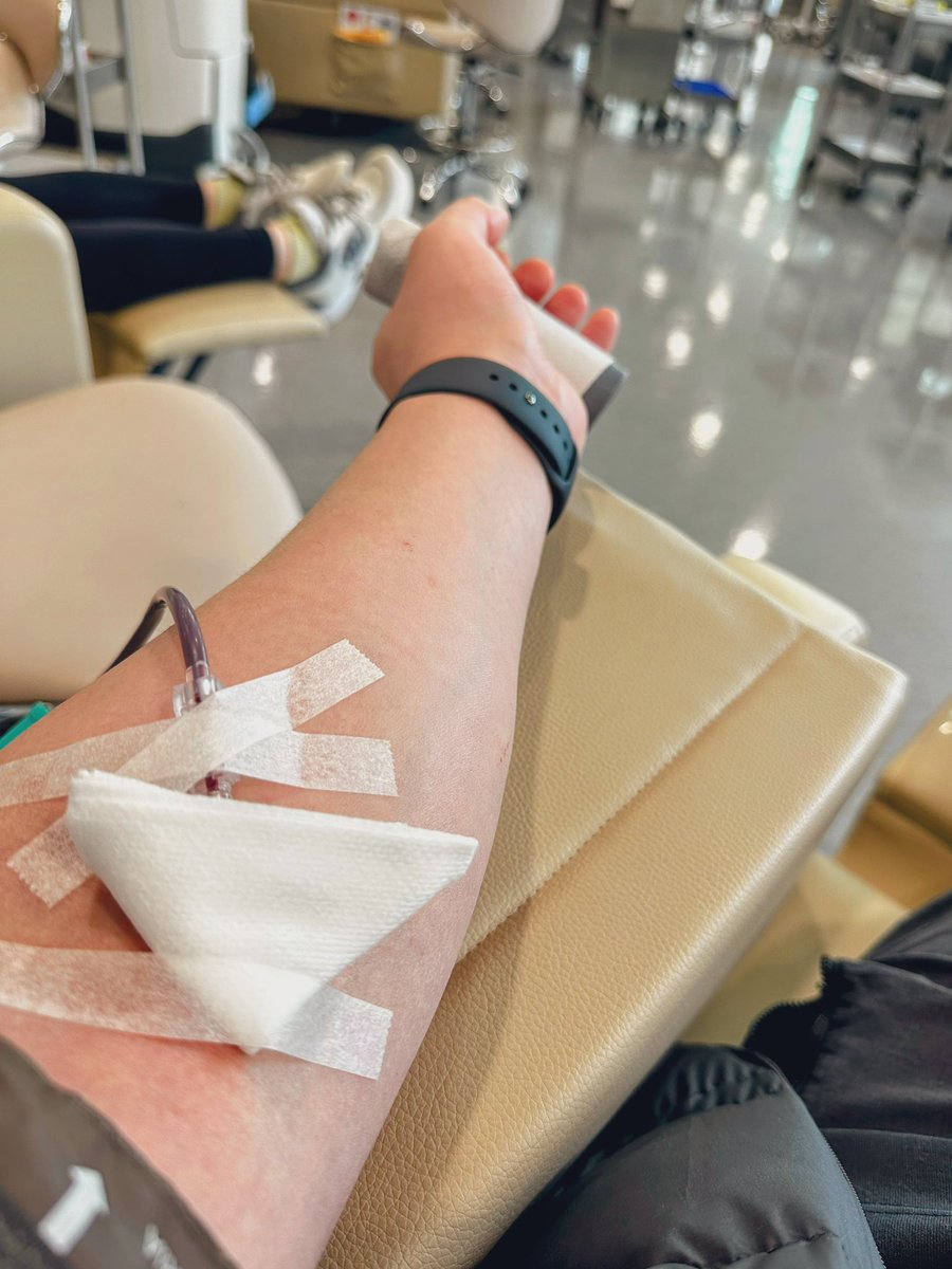 Do you know we can help 3 or more patients every time we donate blood? 🩸

Today (Jun 14) is World Blood Donor Day, so I want to share something “bloody” with you.

When Ian (my first son) was at the NICU, he needed at least a bag of blood for ECMO every day. He is now in heaven,