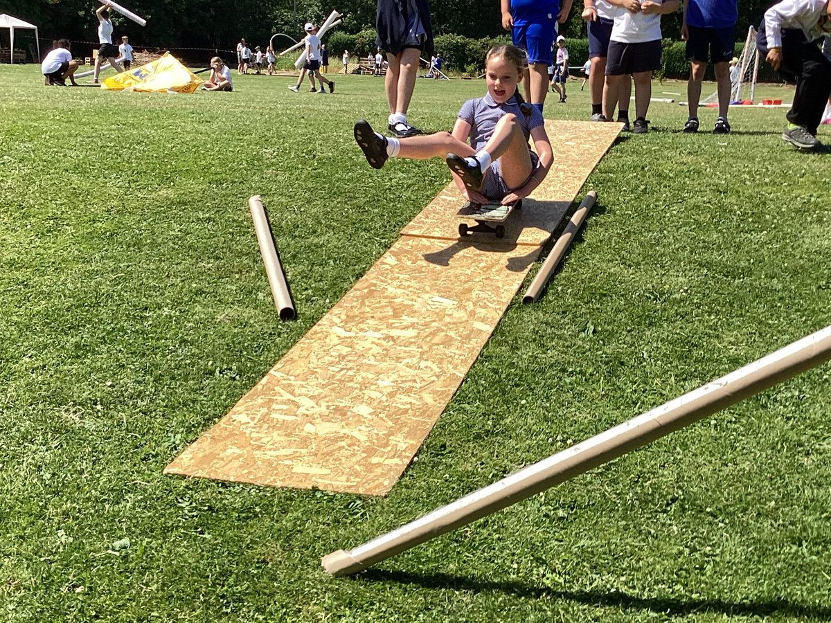 HBJSCH63's tweet photo. Second day of Opal on the field, this time for lower key stage 2 . There was bake-off in the mud kitchen including judges, giant chess in the shade and skateboard fun. "Best Lunch Ever!"- Kitty; " I was happy!"-Taylor. @OPAL_CIC #HBJSOUTDOORLEARNING https://t.co/bnMYGrH3Lc