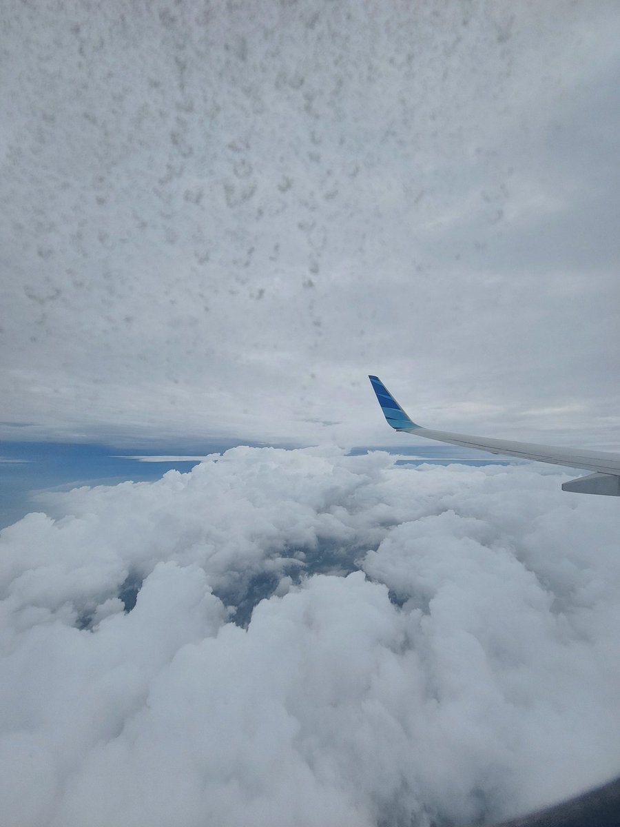Jazirulma's tweet photo. Fly fly high https://t.co/aSUAzt7cAJ